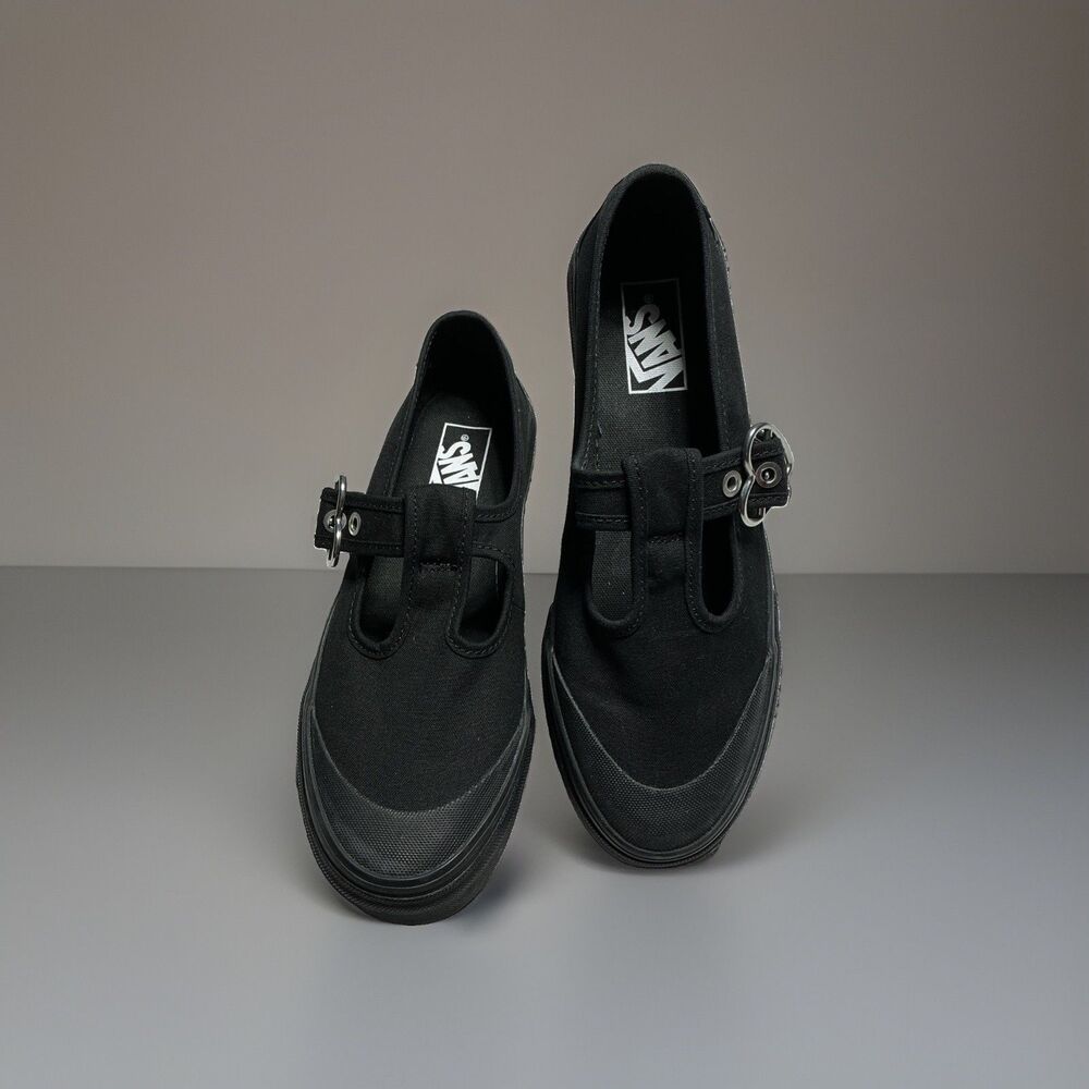 Vans Shoes Womens Sz 8 Black Canvas Heart Buckle Strap Sneakers Comfort Casual